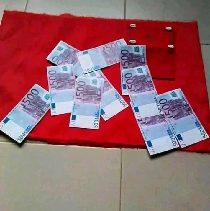 Kipé: un expatrié perd 100 mille euros lors d’une partouse avec 2 prostitués