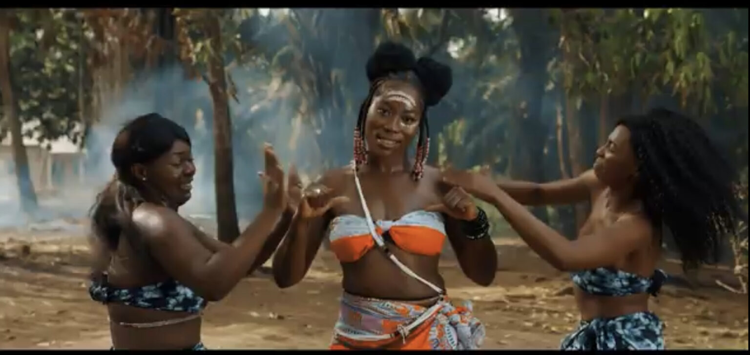 ‘’Mr Bangoura’’: Khady Diop balance le 1er extrait de son album
