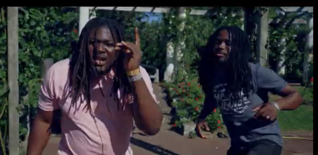 Passez le week-end avec le clip Ampicilline de Singleton feat Phénomène