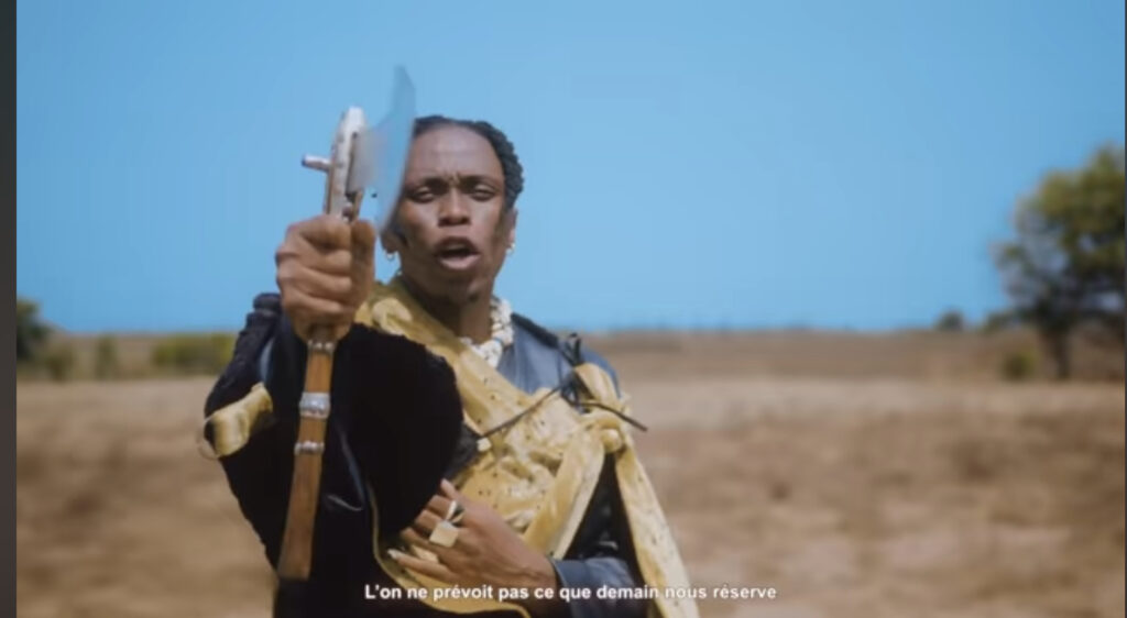 Ans-T Crazy met la tradition en valeur dans ‘’Doni Doni’’, son nouveau clip