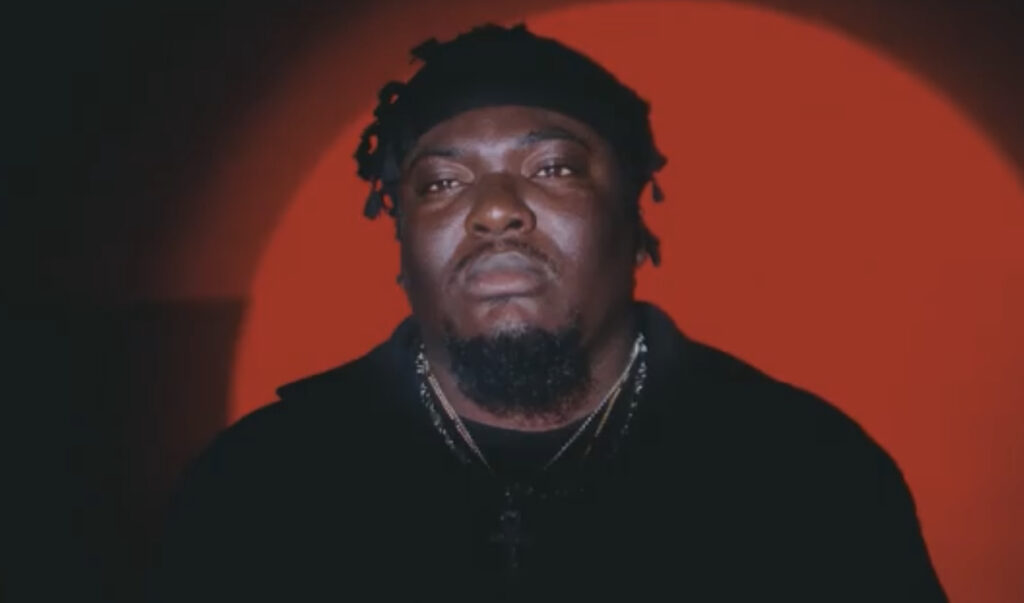 « Allah Keren » : Le cri du cœur de Singleton dans un nouveau single