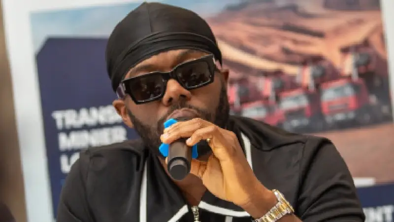KEROZEN DJ À CONAKRY : UN CONCERT DE FÊTE AVEC SES FANS GUINÉENS