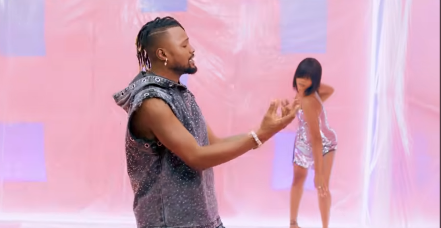 Musique : Cams Mélodie dévoile le clip »Distance de Sécurité »