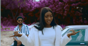 Tenin Diawara fait son comeback et chante pour la 1ère fois en français